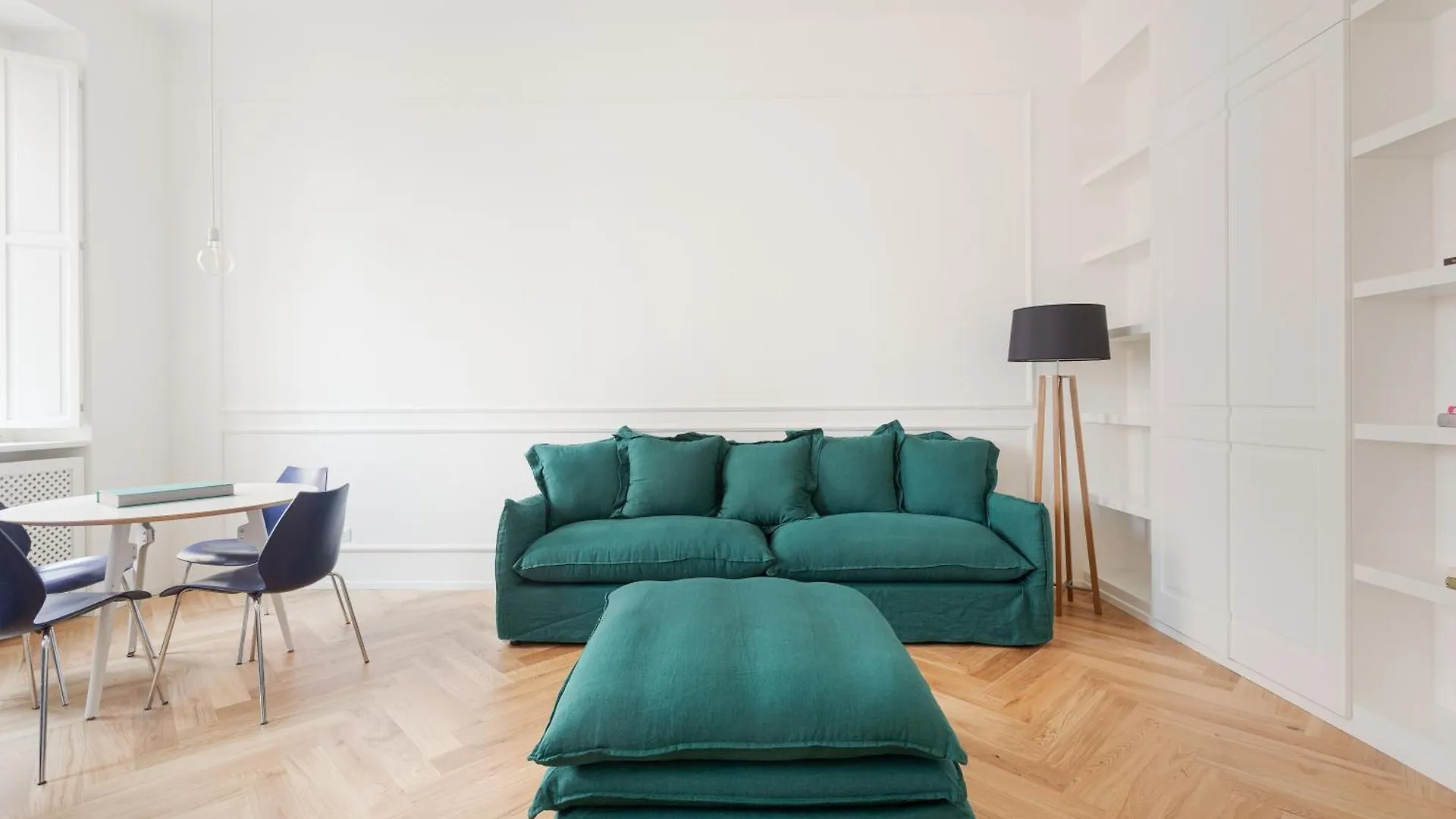 Brera Apartments In San Fermo Milan Italy