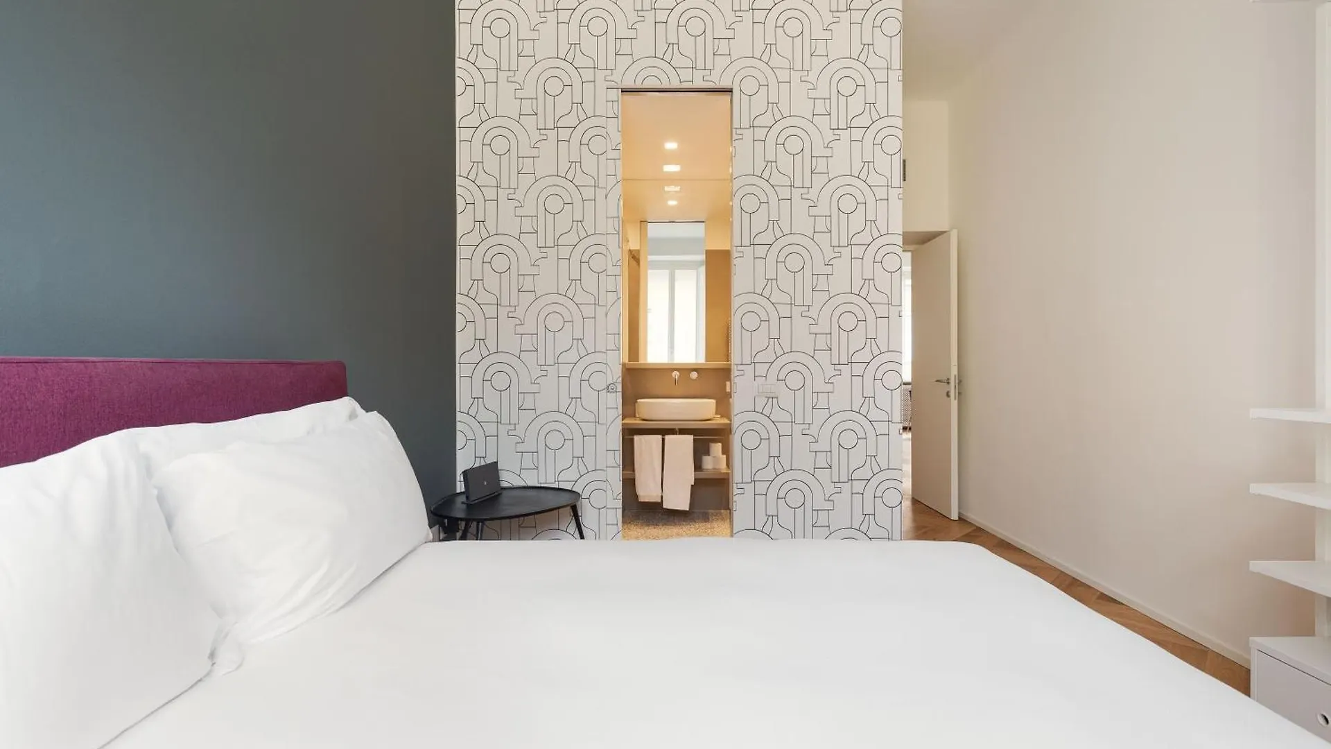 Brera Apartments In San Fermo Milan