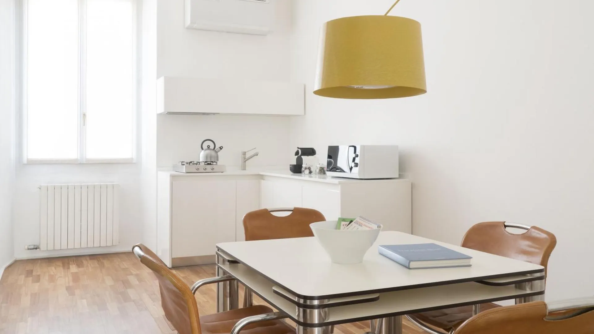 Brera Apartments In San Fermo Milan