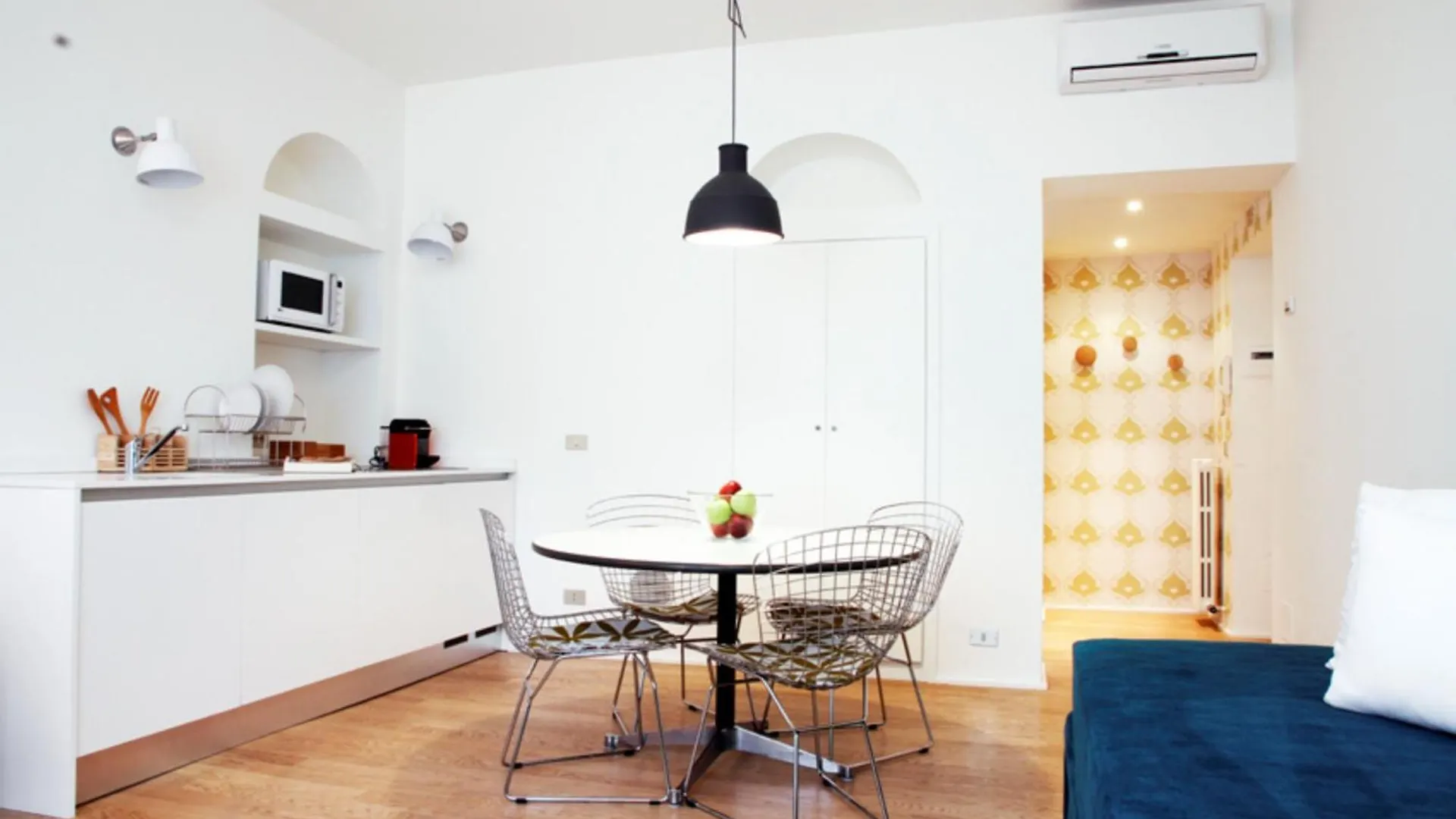Brera Apartments In San Fermo Milan