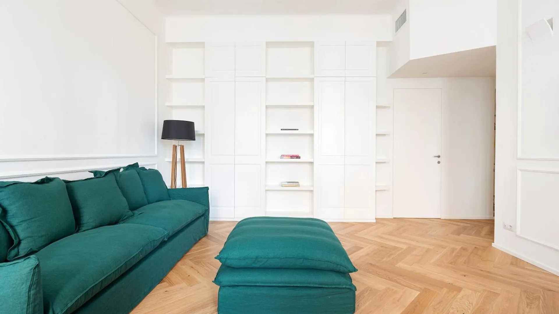 Brera Apartments In San Fermo Milan