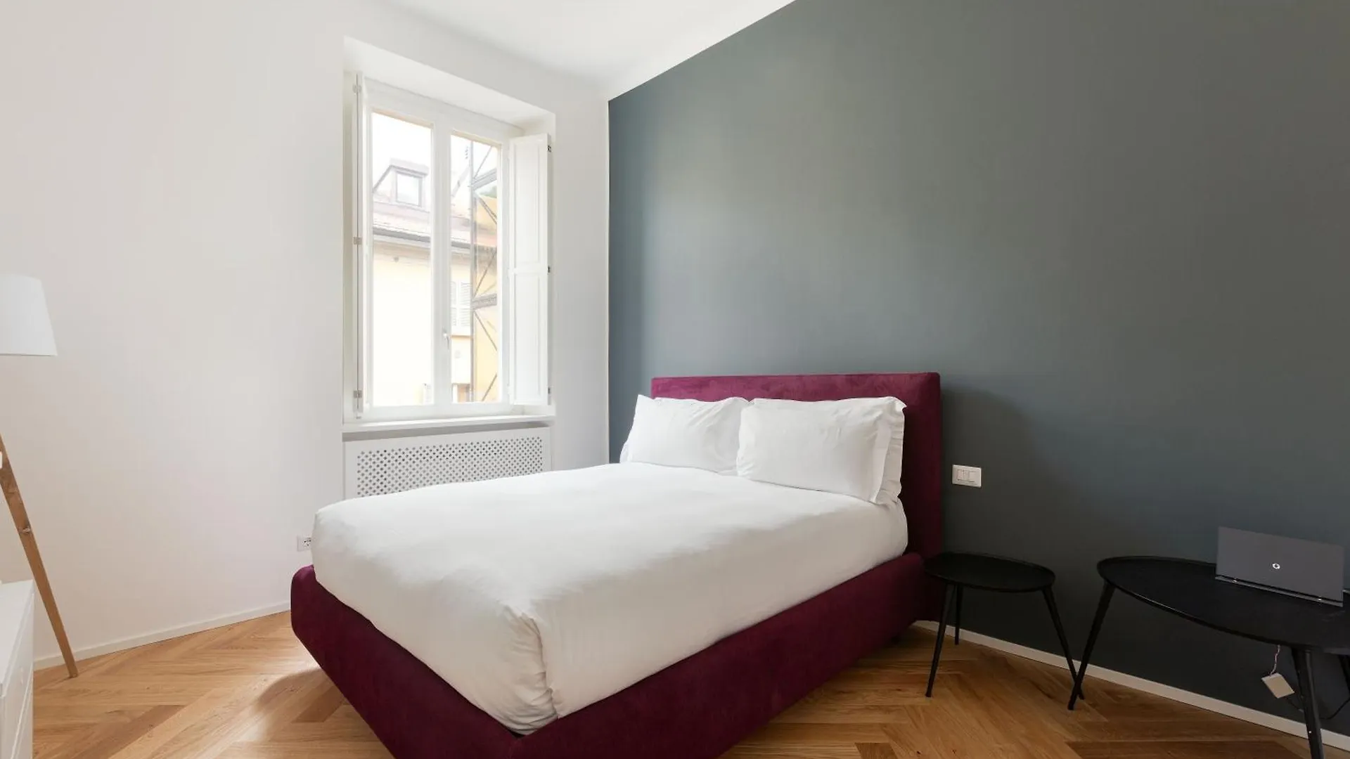 Brera Apartments In San Fermo Milan