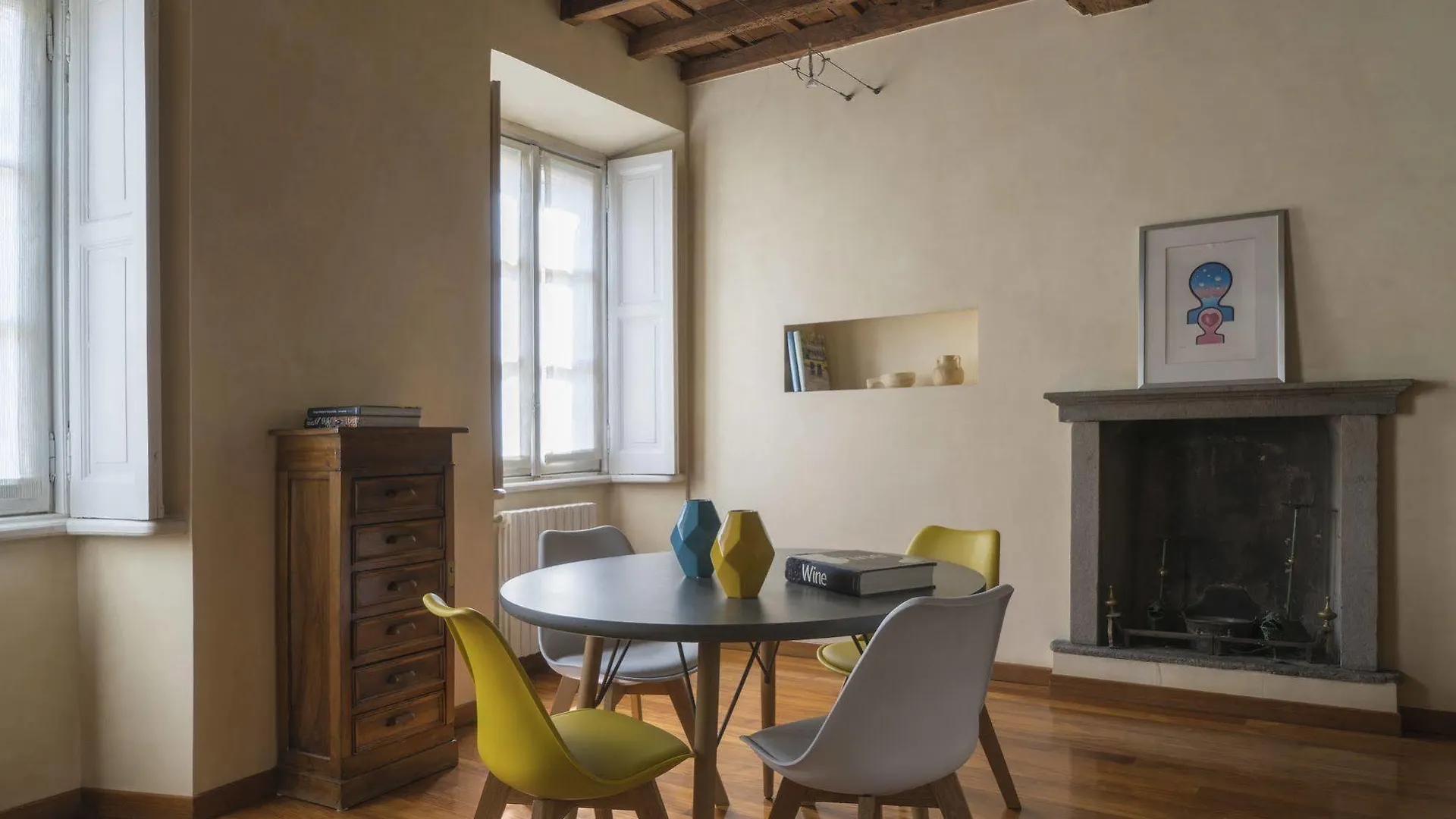 Brera Apartments In San Fermo Milan 0*,