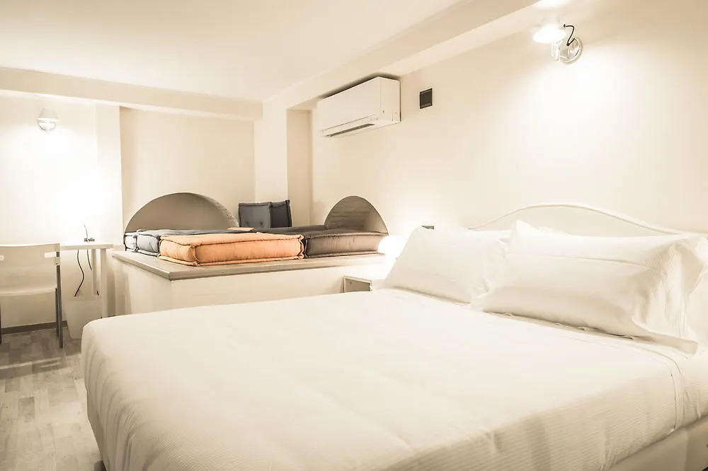 Brera Apartments In San Fermo Milan