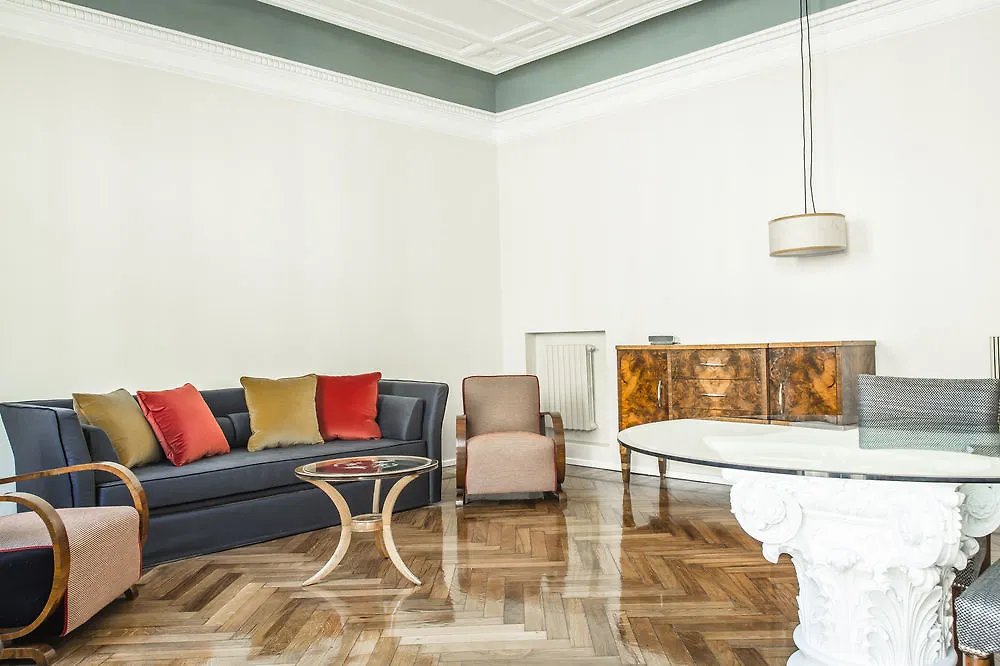 Brera Apartments In San Fermo Milan 0*,